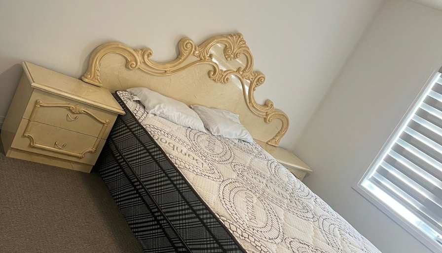 Donna's room