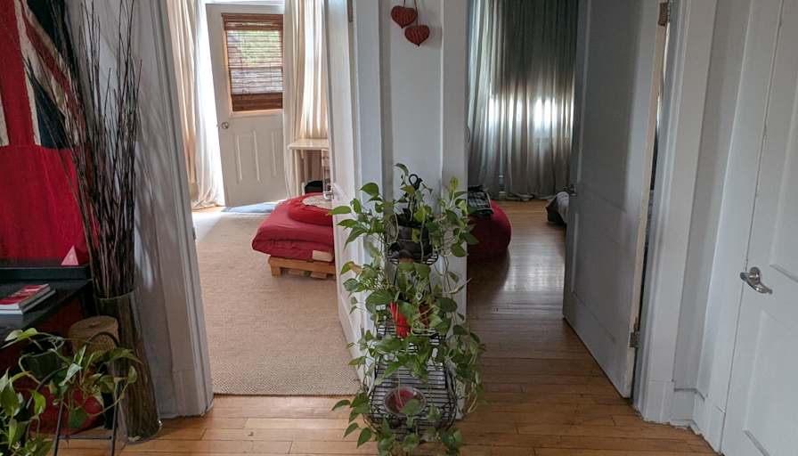 Jonathan Rogers's room