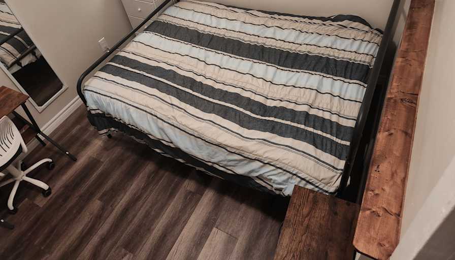 Sami's room