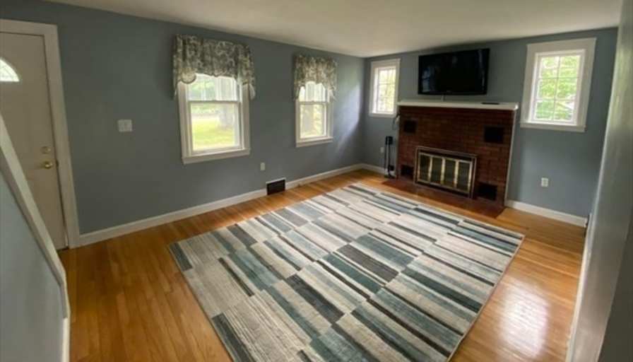 Max's room