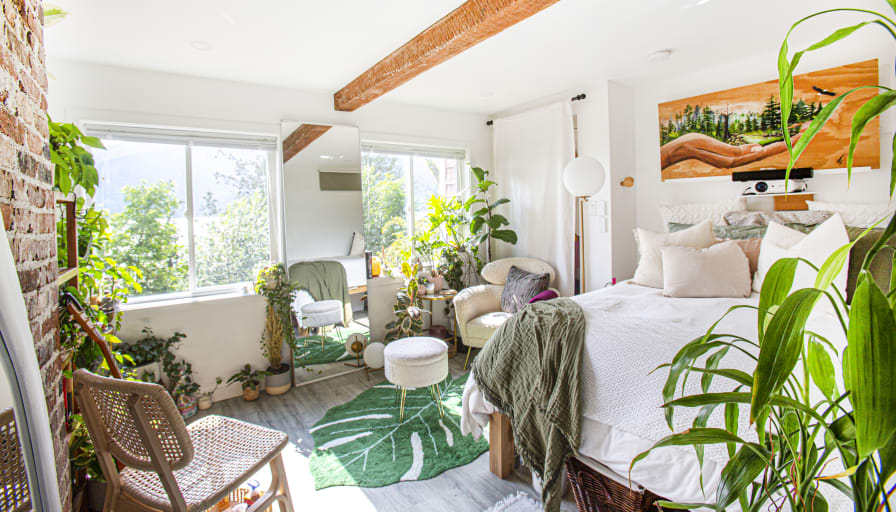 Peter's room