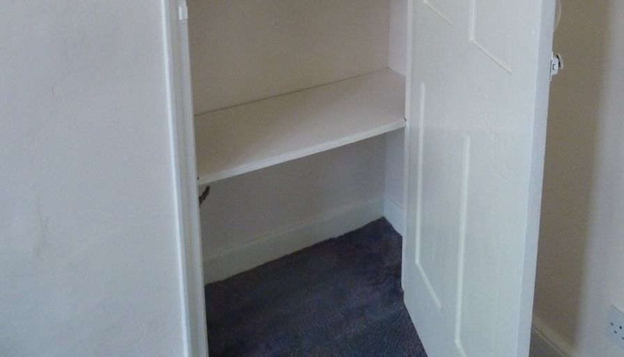 c f's room