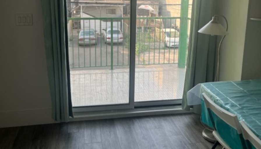 Oliver's room
