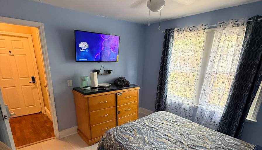 Shak's room