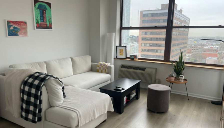 Gaurav Khatri's room
