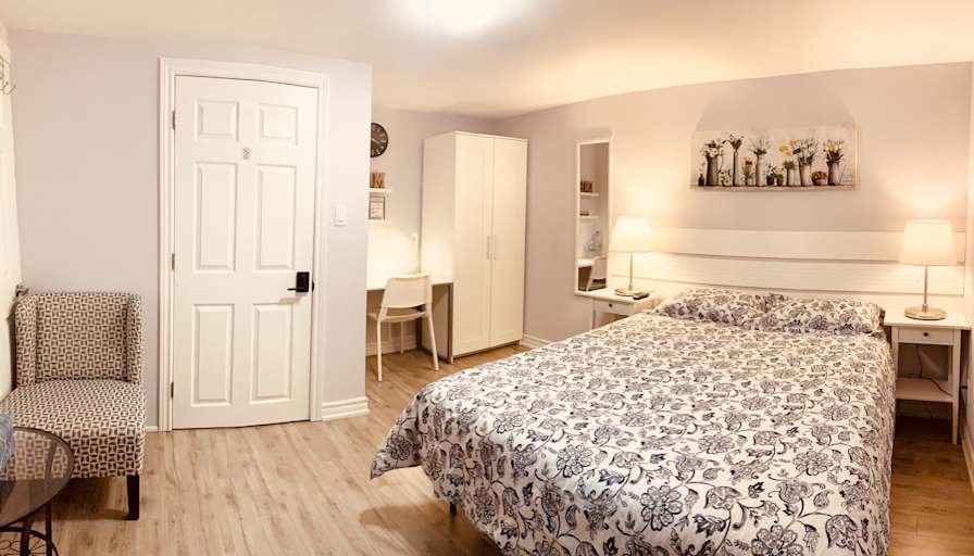 Vivian's room