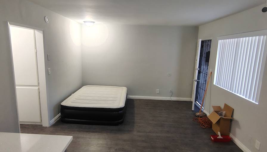 Julio's room