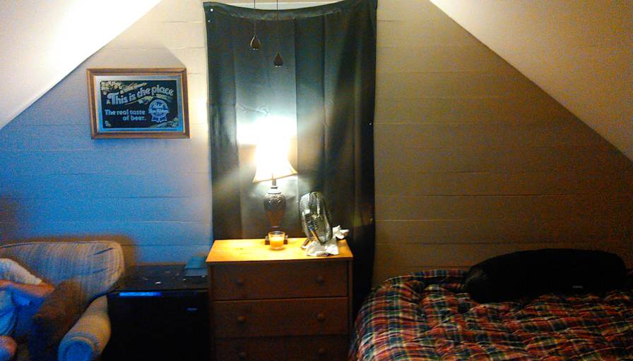 Thomas's room