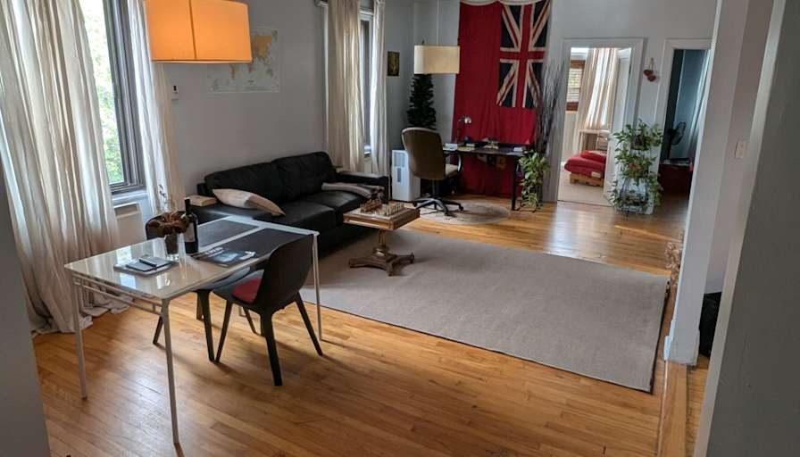 Jonathan Rogers's room
