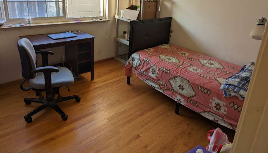 Abhijit's room
