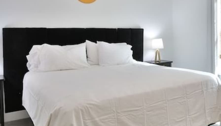 Carl's room