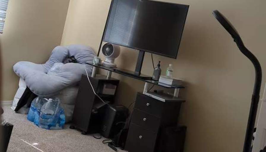 Divyanee Thunga's room