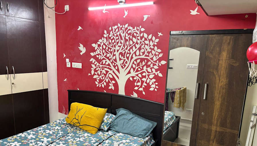 Oviya's room