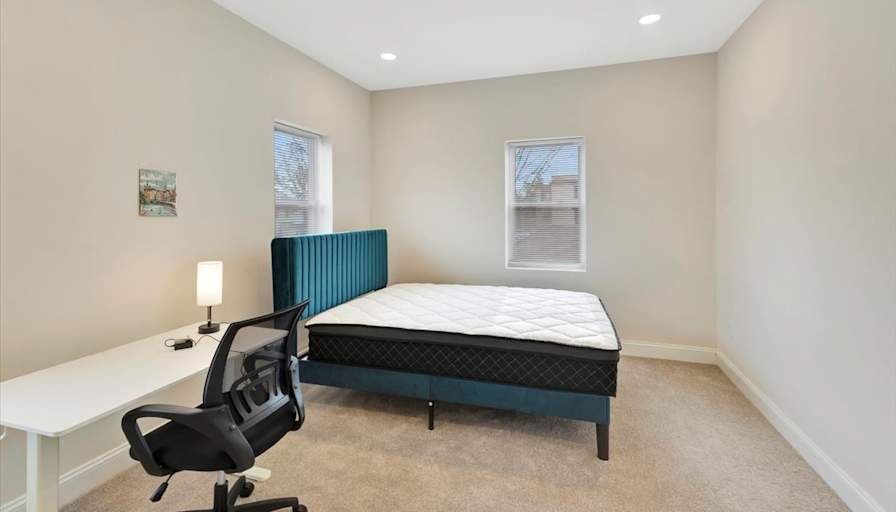 Funmi's room