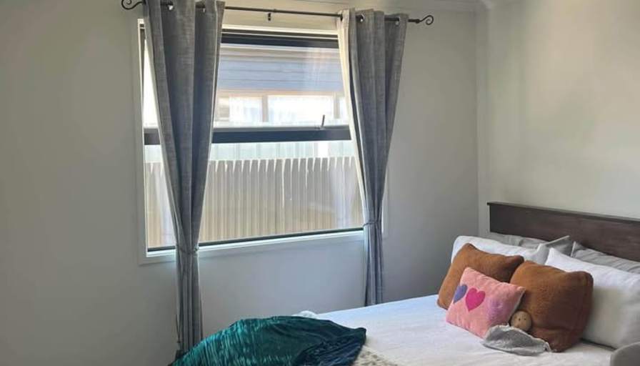 Jonah Shortland's room