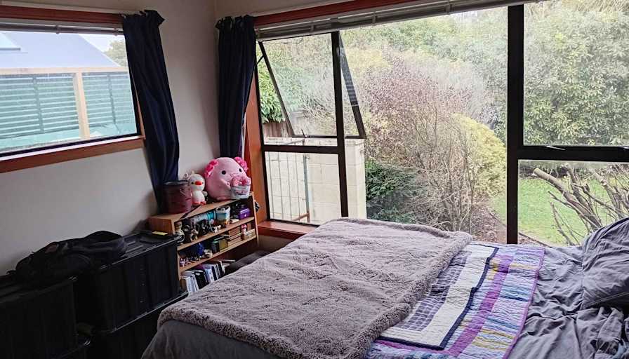 Derick's room
