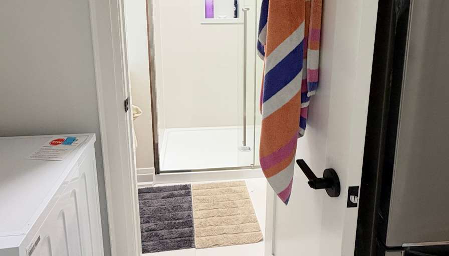 Tunji Oye's room