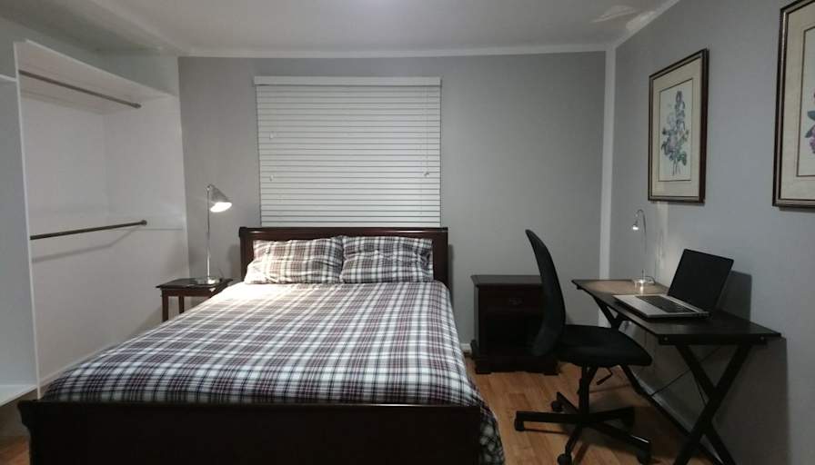 Jomar's room