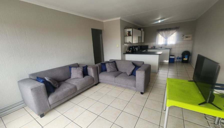 Nontobeko's room