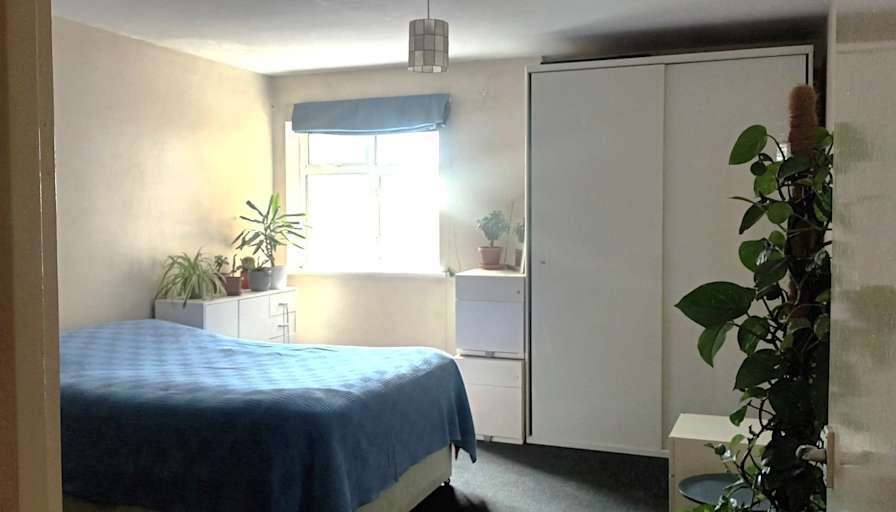 Rol's room