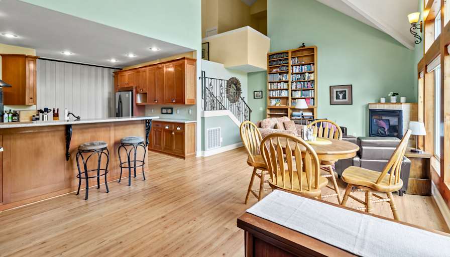 Walker Ave's room