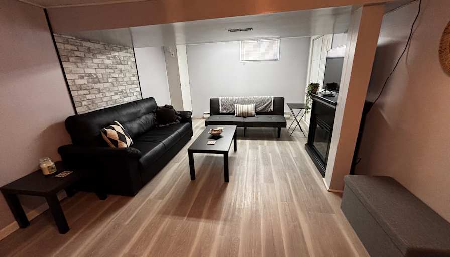 Renée's room