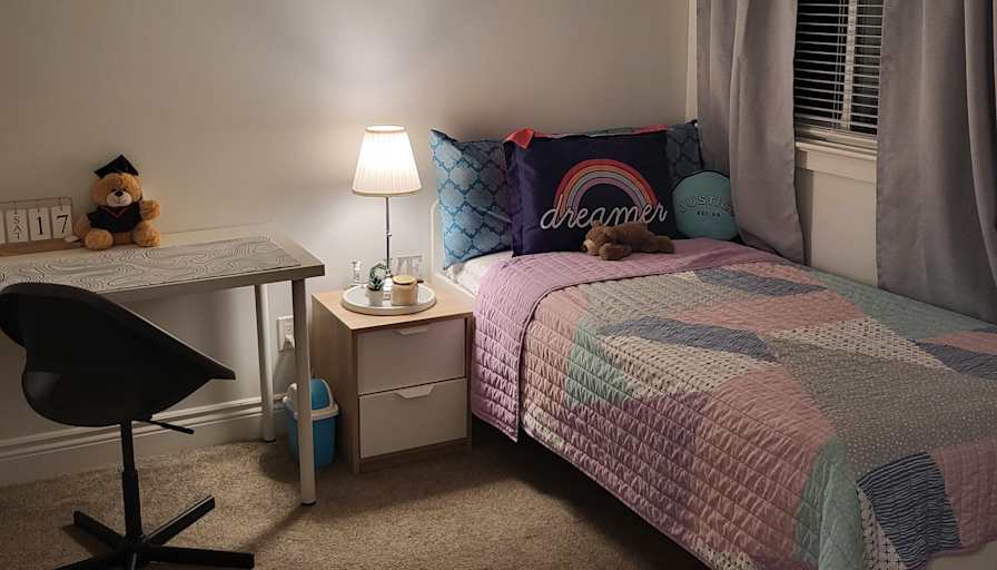 Mirasol Pandeling's room