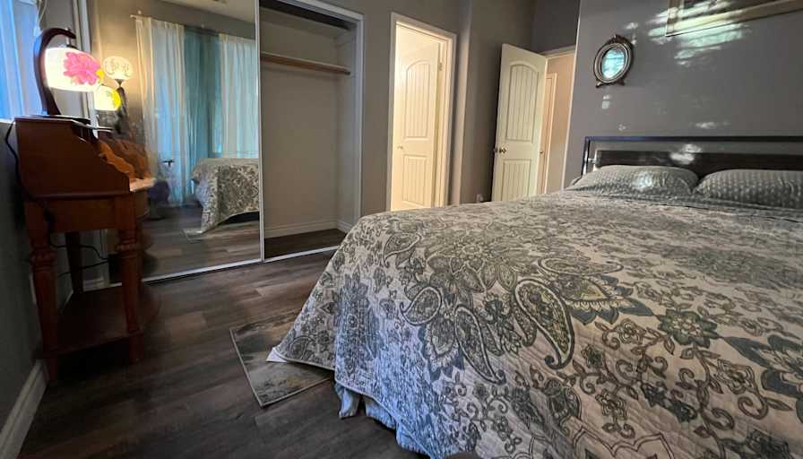 Sam & Fiona's room