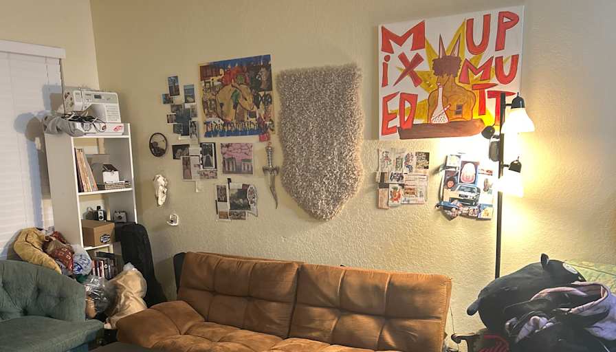 Neo Geronimo's room