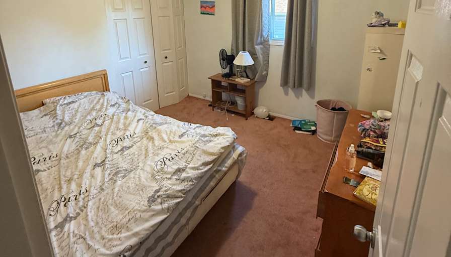 Roxanne's room