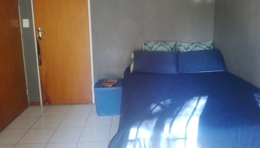 Taonga Makoni's room