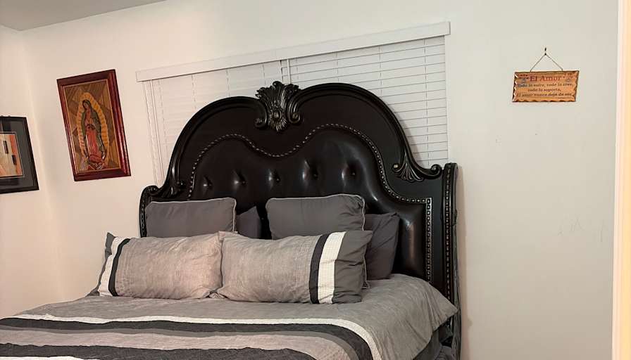 Carmen Navarro's room