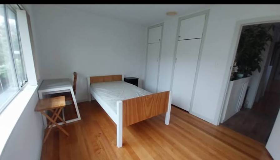 Ben Yue's room