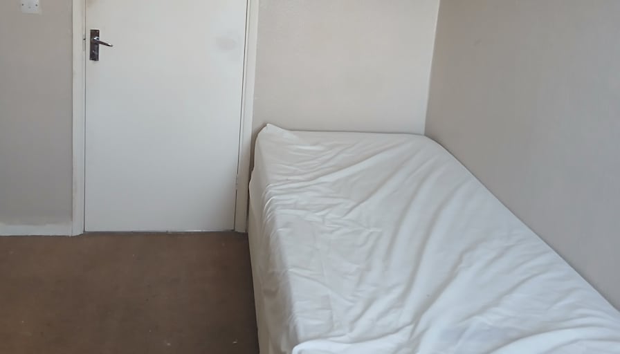 Graham Hurley's room