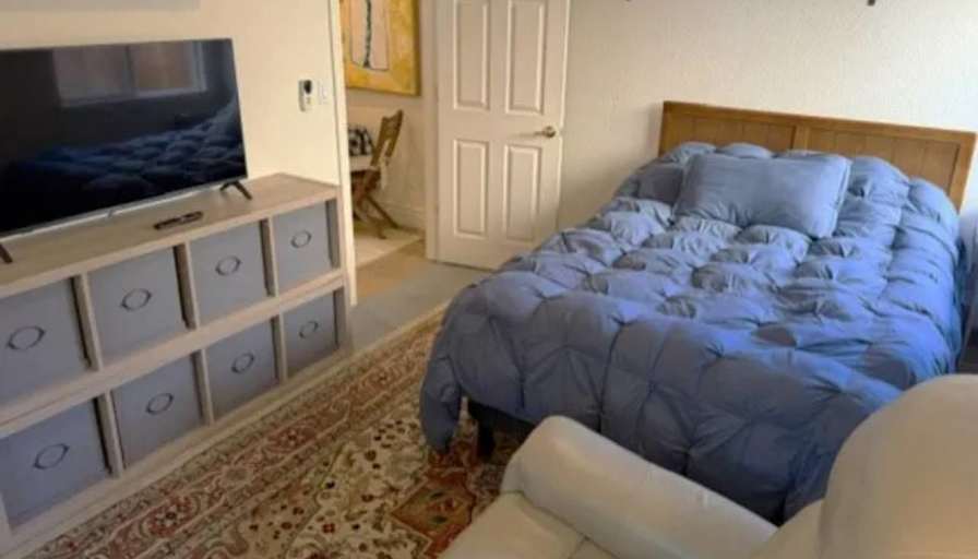 Overton Eugene's room