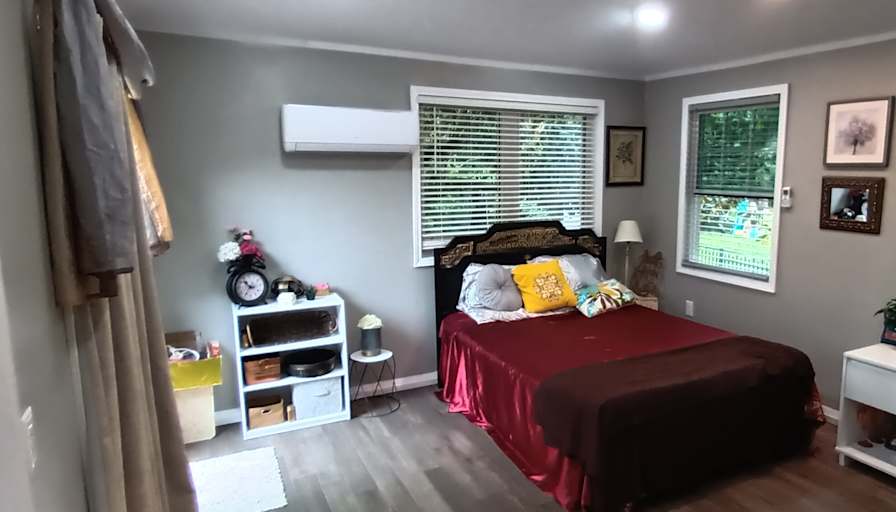 Fredy's room
