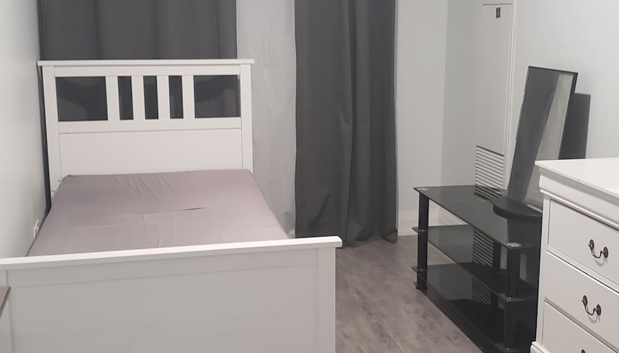 Eva's room