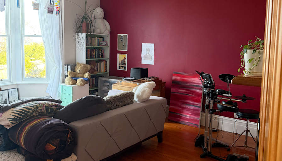 Nicola's room
