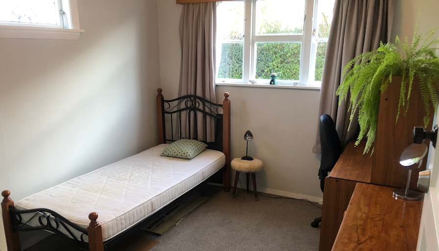 Bob's room