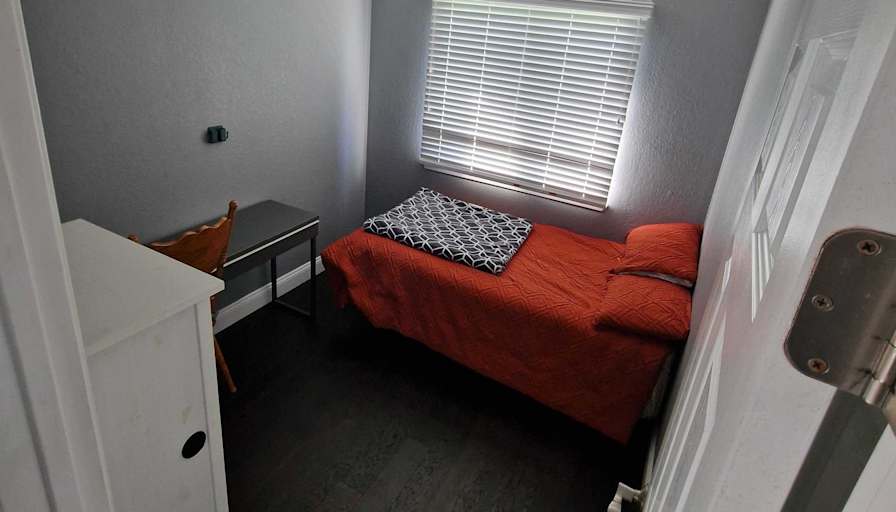 Jose's room