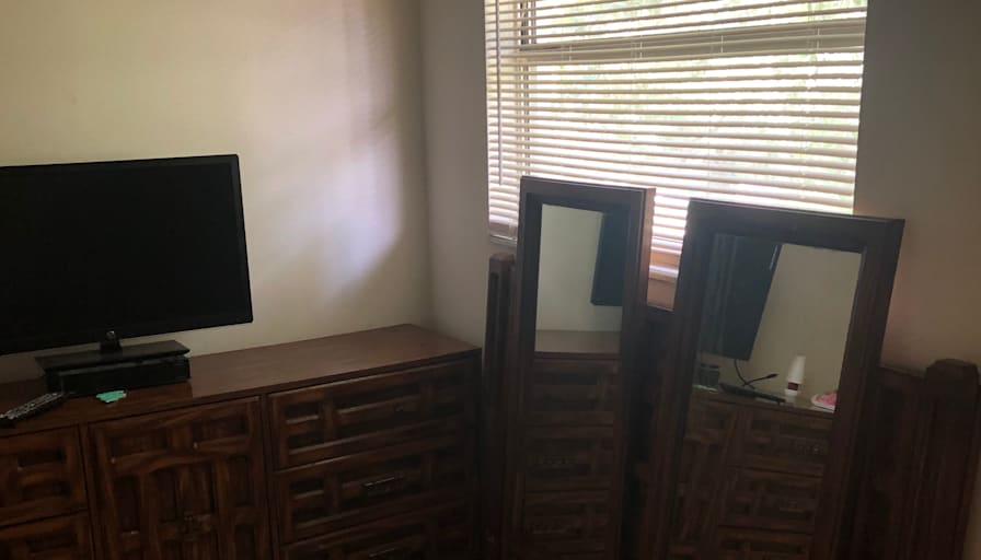 Ari's room