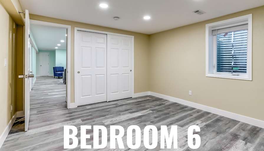 HomeCrew's room