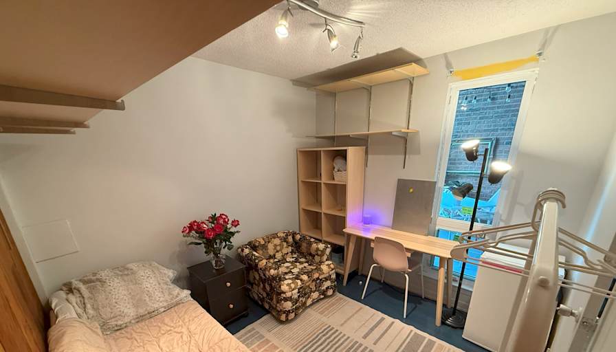 Reena's room