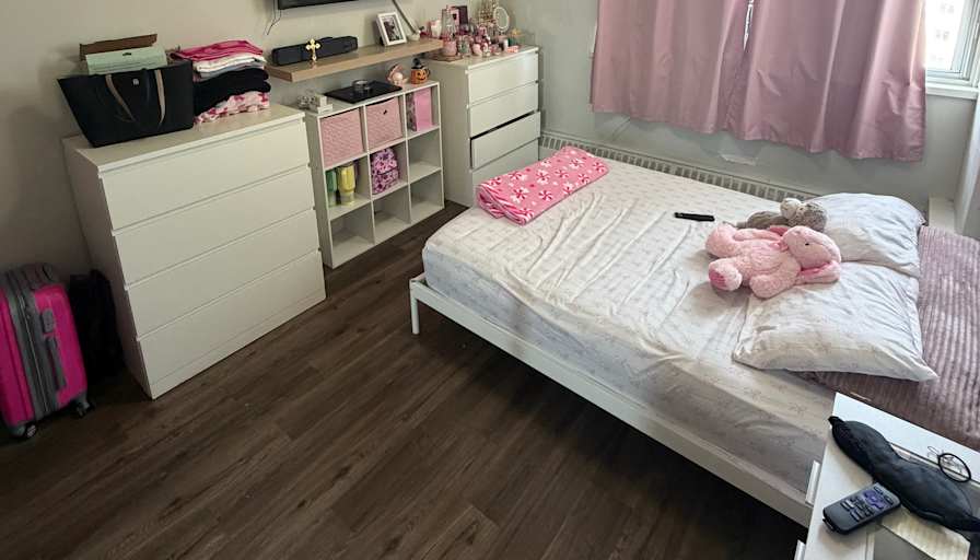 Nathaly's room