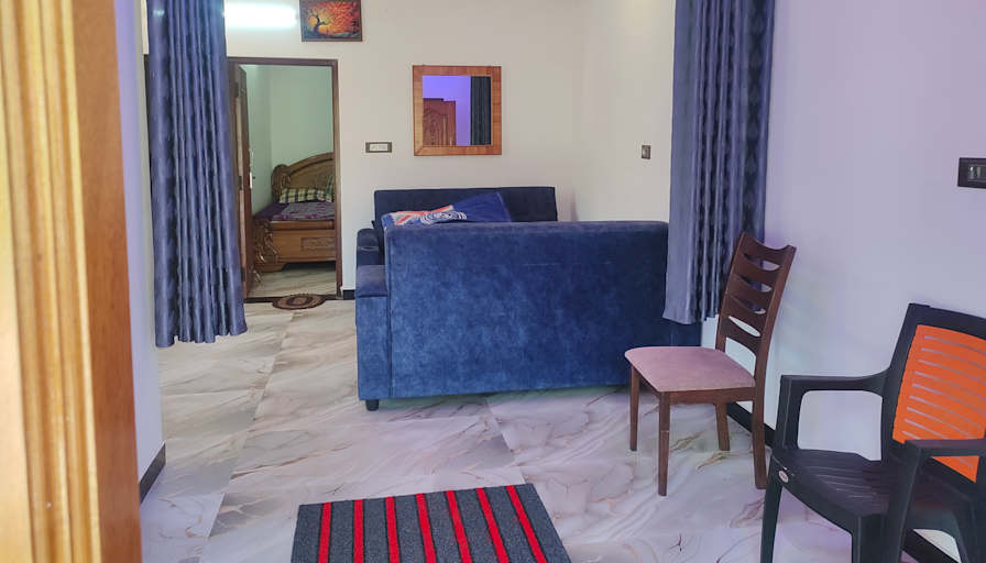 TARAKARAMA's room