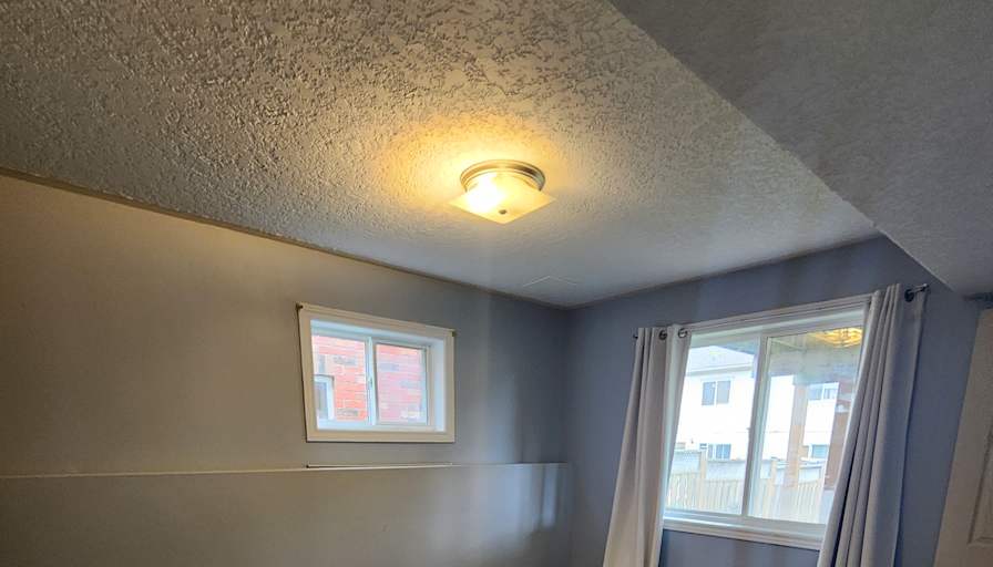 Rent's room