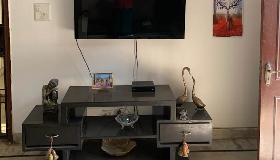 Neelam's room