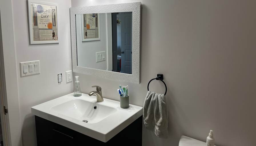 Ainsley Stapleton's room