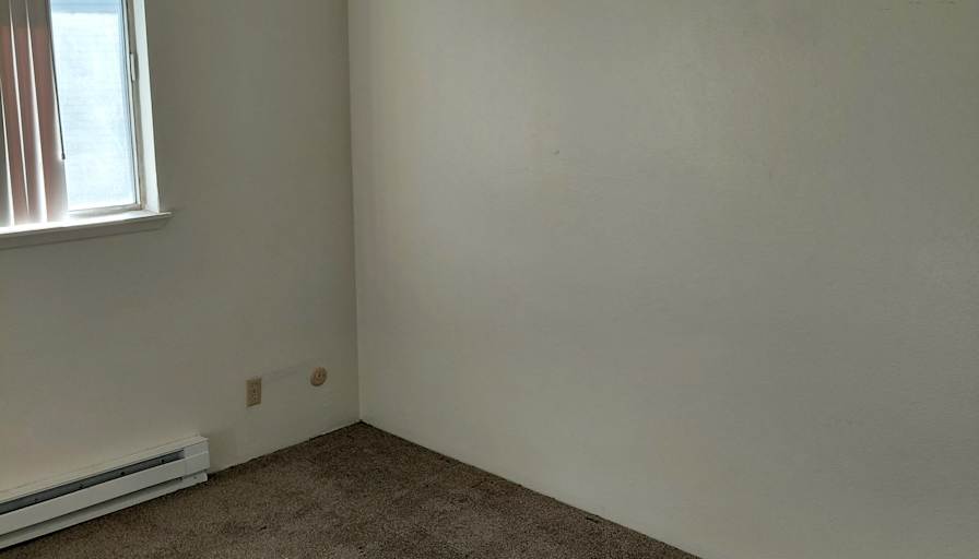 Thomas's room