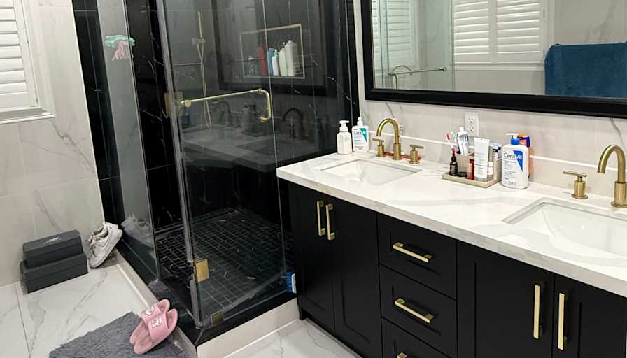 Banumathy  Palanithamby's room